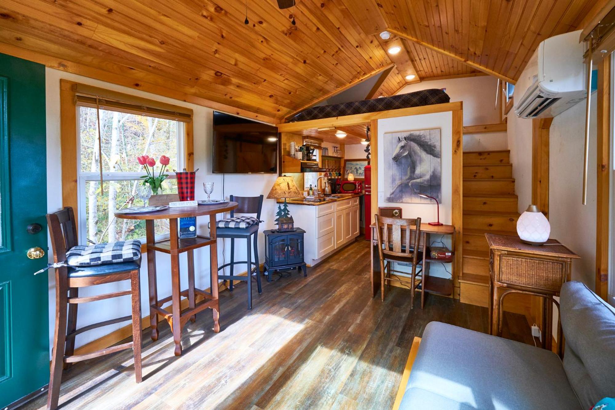 Creekwalk Inn Bed And Breakfast With Cabins Cosby Luaran gambar